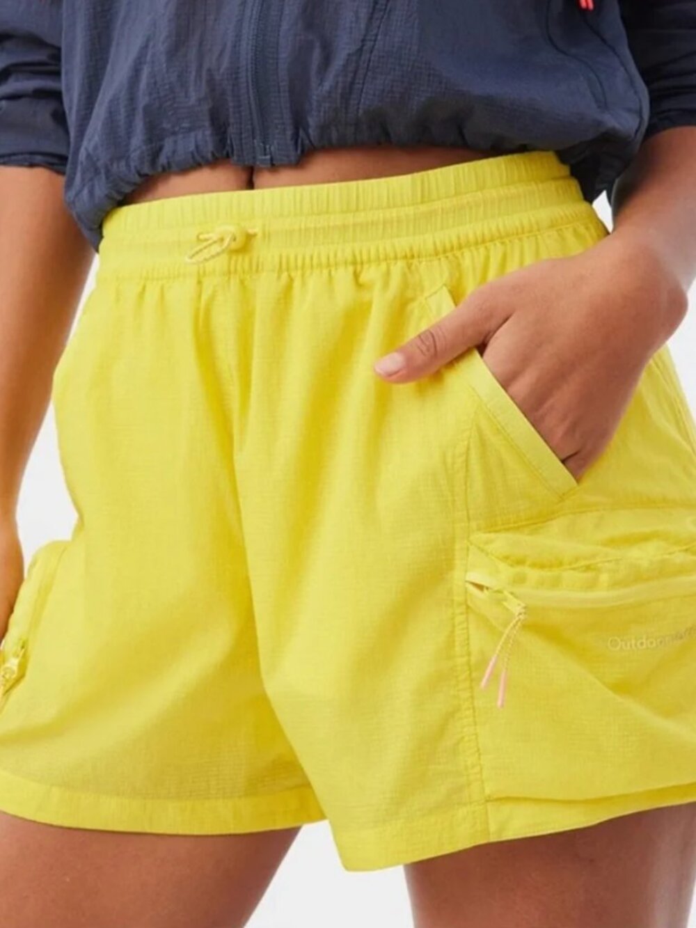 Outdoor Voices Windbreaker Packable Cargo Shorts in Yellow - Size L
